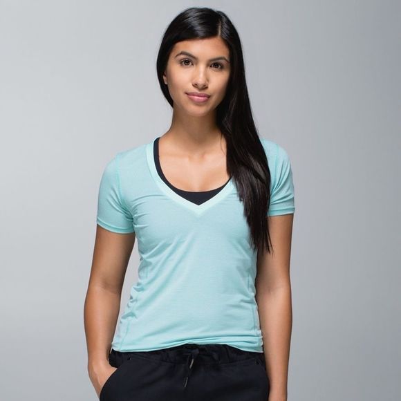 Lululemon Runner Up Short Sleeve in Aquamarine M - Picture 2 of 12